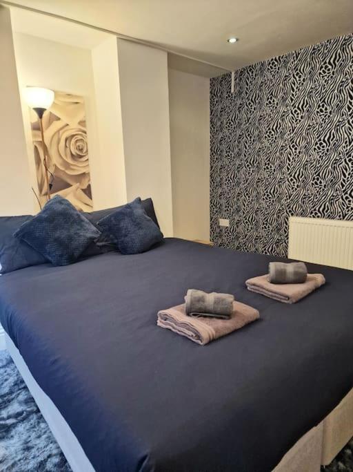 Private Courtyard Apartment In Bradford With Parking Shipley  Esterno foto